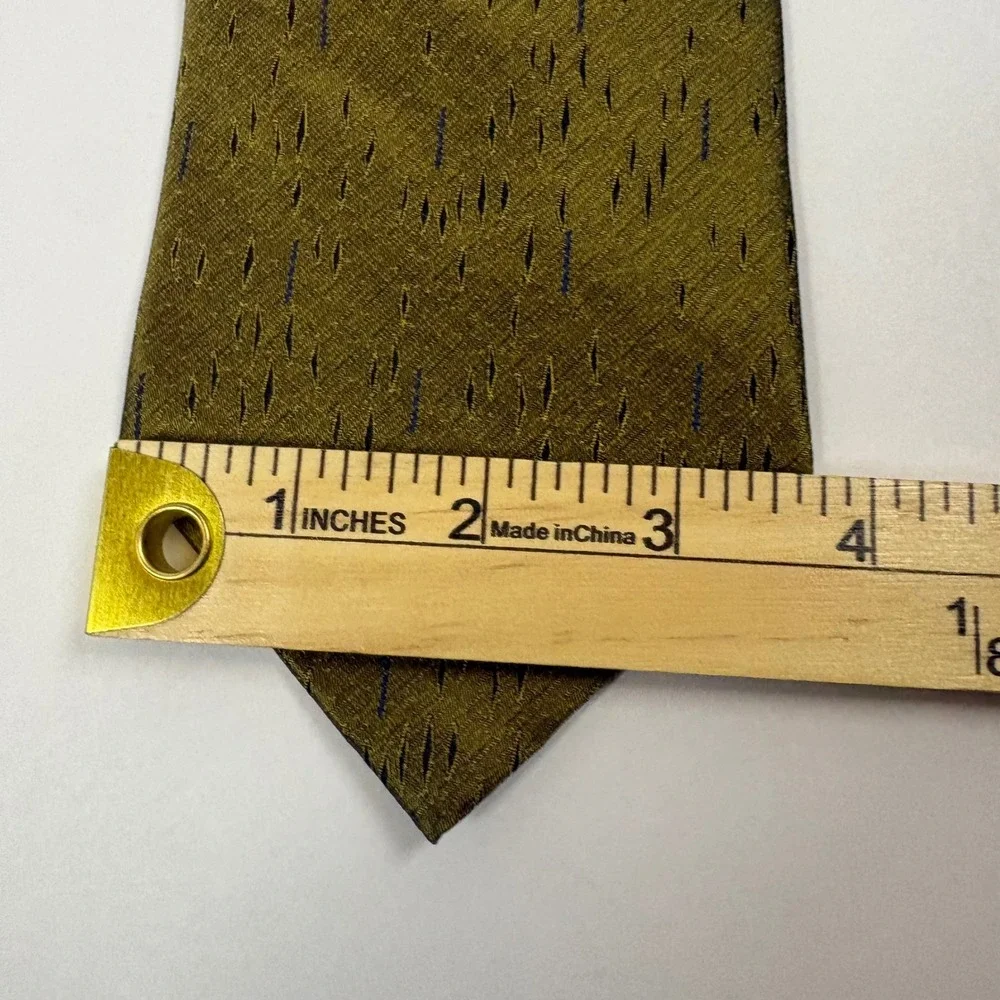 Fendi Mens Silk Necktie Olive Green Geometric Dash Pattern Made in Italy